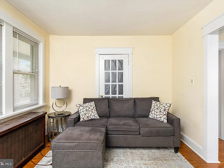 96 Linden Ln #1 — Photo 10