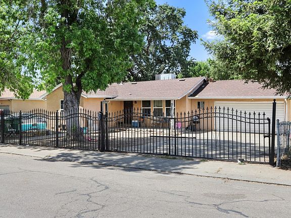 2nd image of 2333 E Anita St