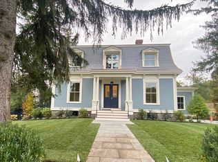 19 Crescent Ave, Newton, MA 02459