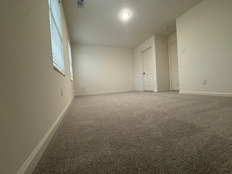 5722 Roadhouse Dr — Photo 11