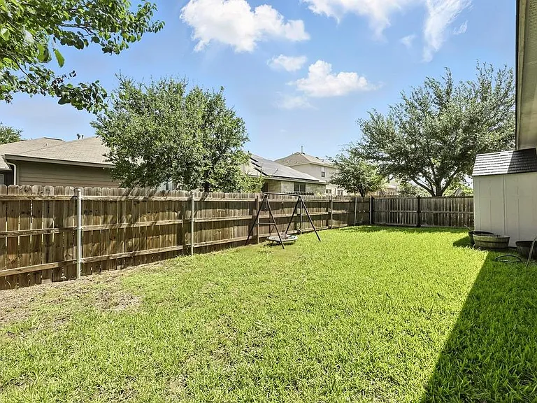 11116 Liberty Farms Dr — Photo 24