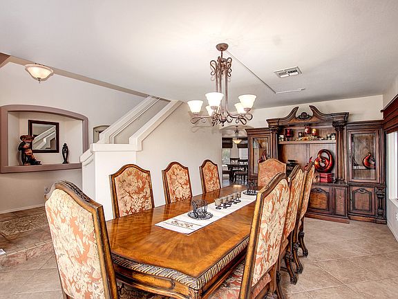 4th image of 1065 E Rosebud Dr