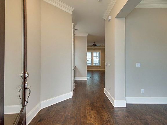 The Tarrington - Foyer