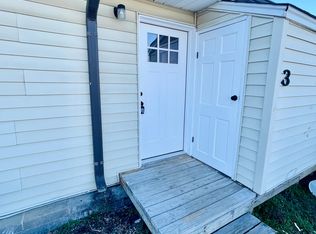 225 E Murray St APT 3, Fincastle, VA 24090