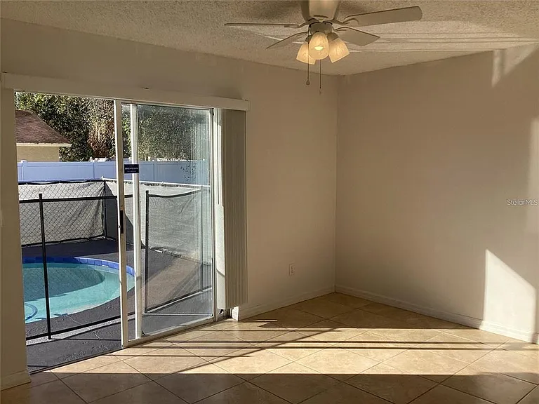 543 Cardinal Dr — Photo 38
