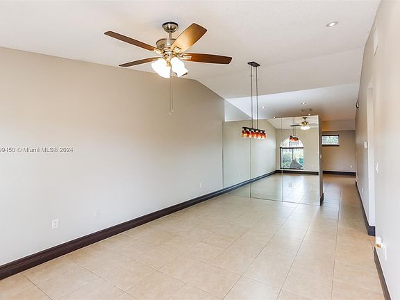3rd image of 8824 NW 110th Ln