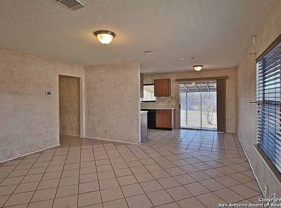 3rd image of 5911 Hidden Iron Cir