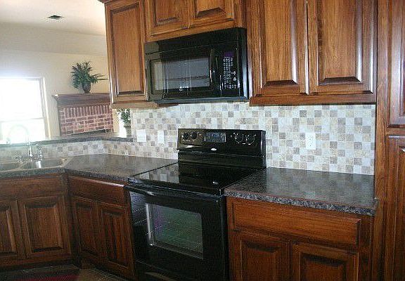 4th image of 818 E Baker Ct