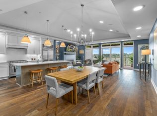 1 Hill Farm Rd #302, North Oaks, MN 55127