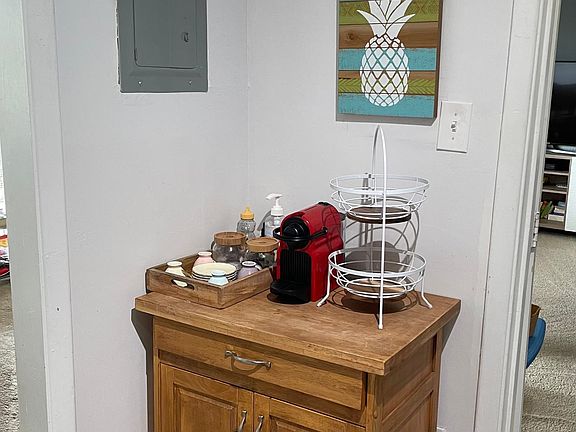 3rd image of 14632 Bauer Dr APT 6