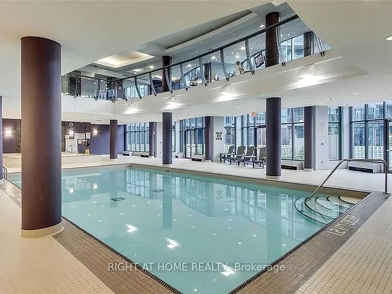 231 Fort York Blvd #1807 — Photo 33