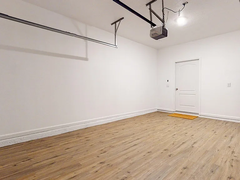 66 Pomona Way — Photo 26