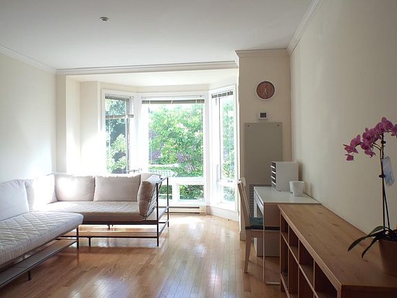 2nd image of 214 Saint Paul St #206