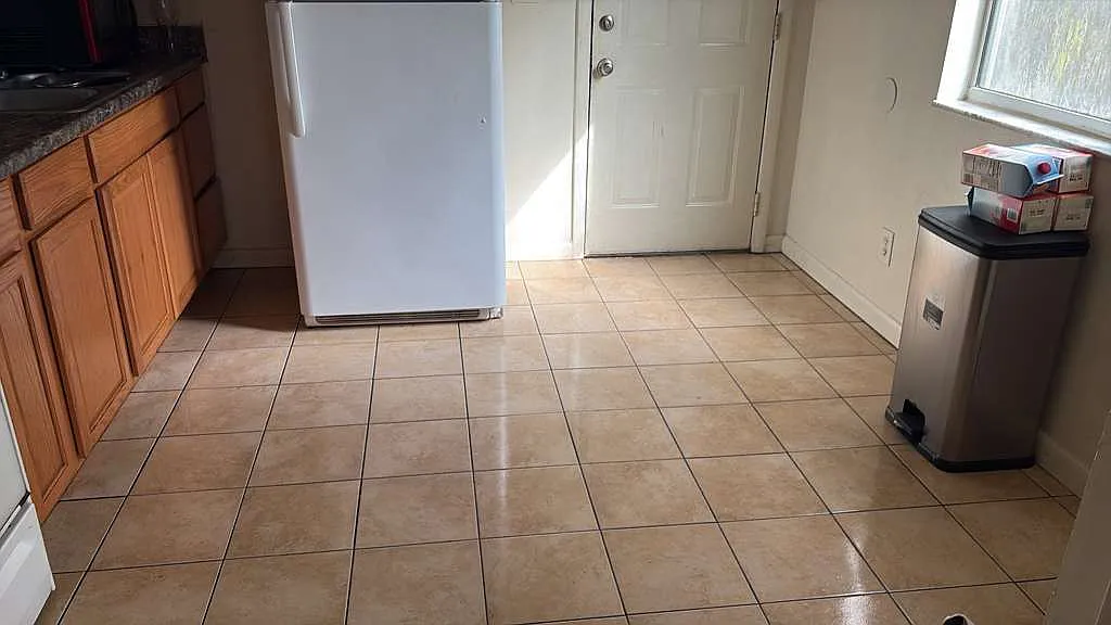 2 bed, 702 sqft, $695 — Photo 4