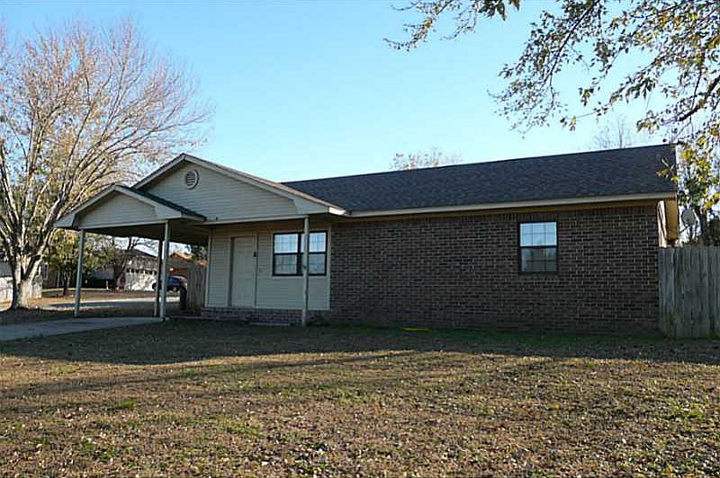 1st image of 2804 Martha Dr