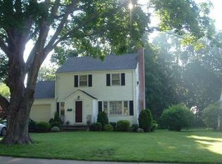 136 Webster Hill Blvd, West Hartford, CT 06107