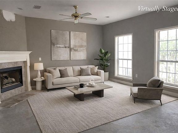 2nd image of 20495 Lowry Dr