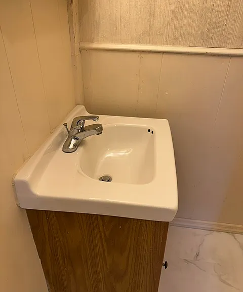 70 Pickering St #1 — Photo 17