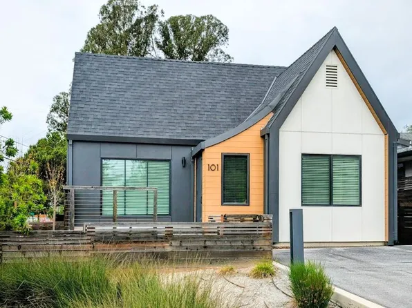101 Darlington Ln, Soquel, CA 95073