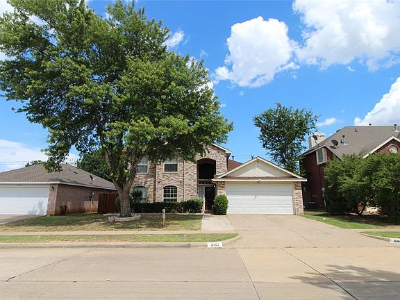 3rd image of 8401 Clearbrook Dr