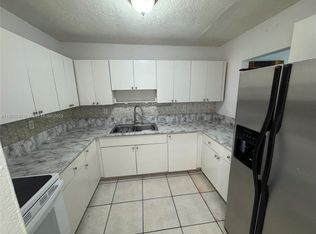 1085 W 68th St APT 307, Hialeah, FL 33014