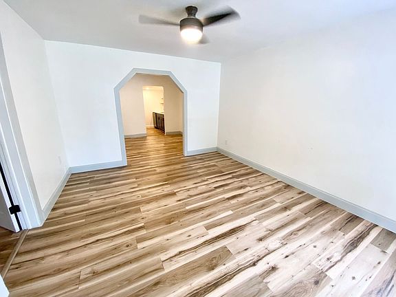 4th image of 1819 Sylvan Dr