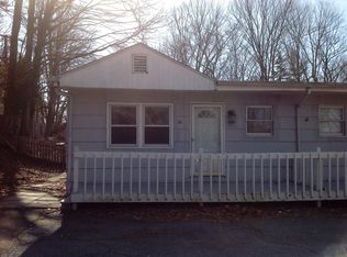 66 Middlesex Ave, Chester, CT 06412