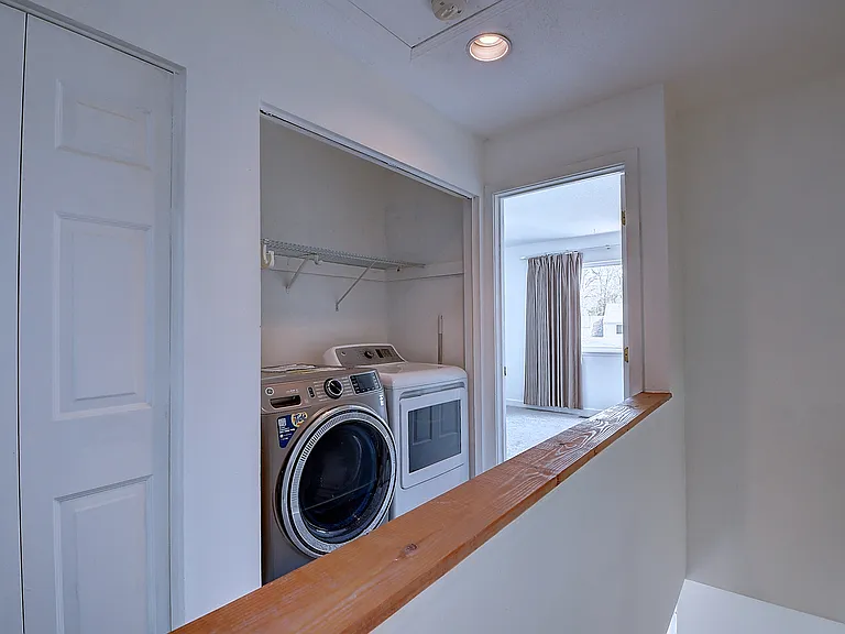 32 Farmington Chase Cres #32 — Photo 4