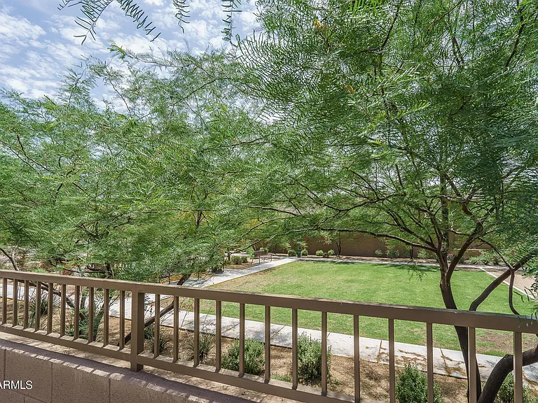 12329 S 179th Ave — Photo 30