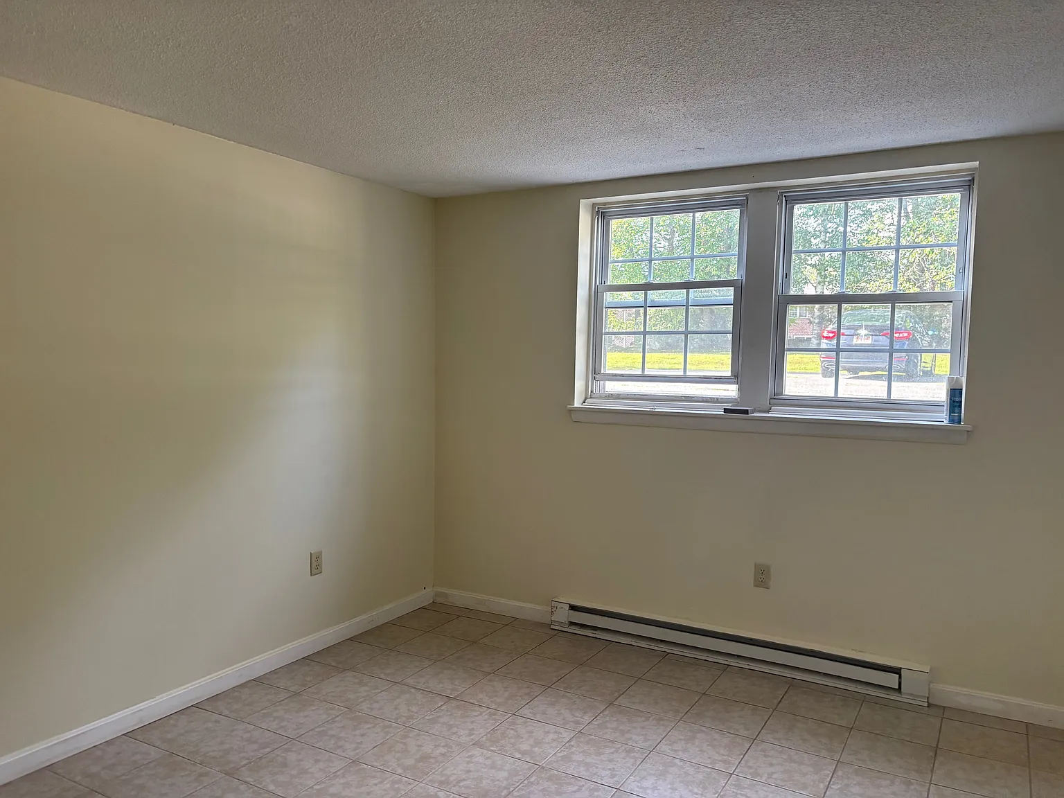 2 bed, 1000 sqft, $1,650 — Photo 2