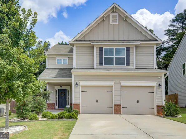 1031 Shadow Glen Dr, Fairburn, GA 30213