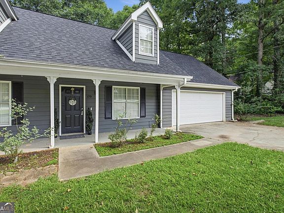 2nd image of 170 Sable Cir