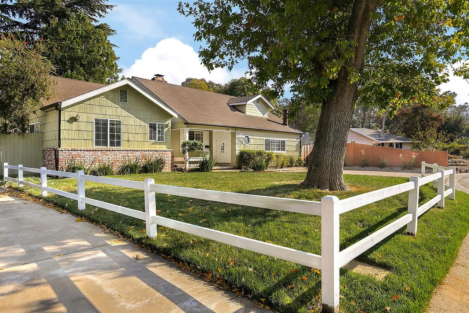 3200 Brookwood Rd photo 1