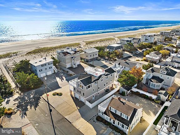 5th image of 12400 Ocean Ave