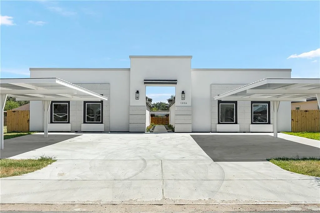 3 bed, 2.0 bath, 1000 sqft, $1,250 — Photo 1
