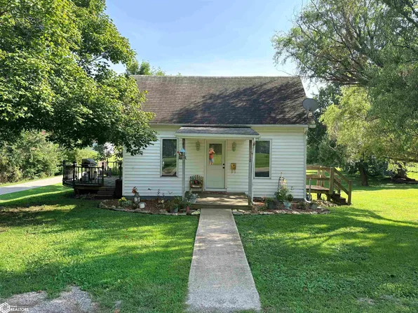 312 E 4th St, Moulton, IA 52572