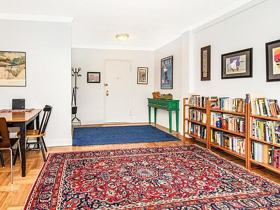 3rd image of 3850 Hudson Manor Ter APT 2DE