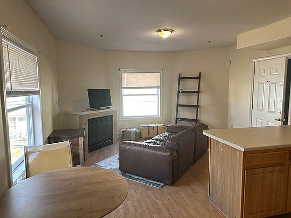 5th image of 48 North St APT 6
