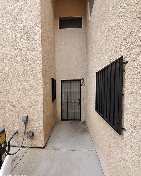 1st image of 1729 N Lamont St