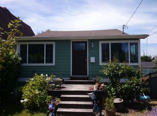 3221 60th Ave SW, Seattle, WA 98116