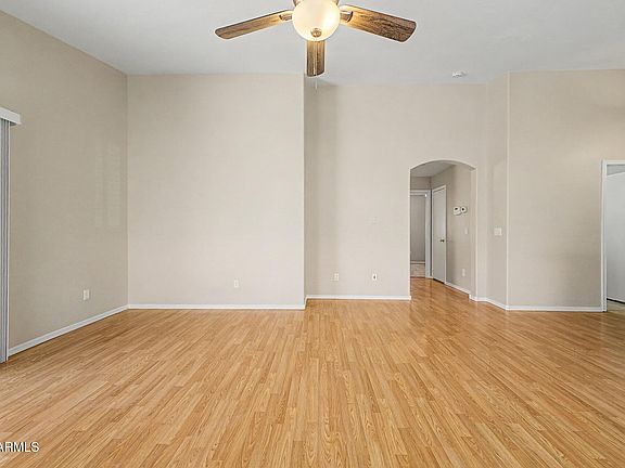 4th image of 3162 W SUNSHINE BUTTE Drive