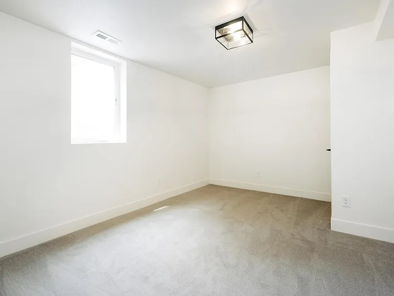 1365 S Grant St — Photo 14