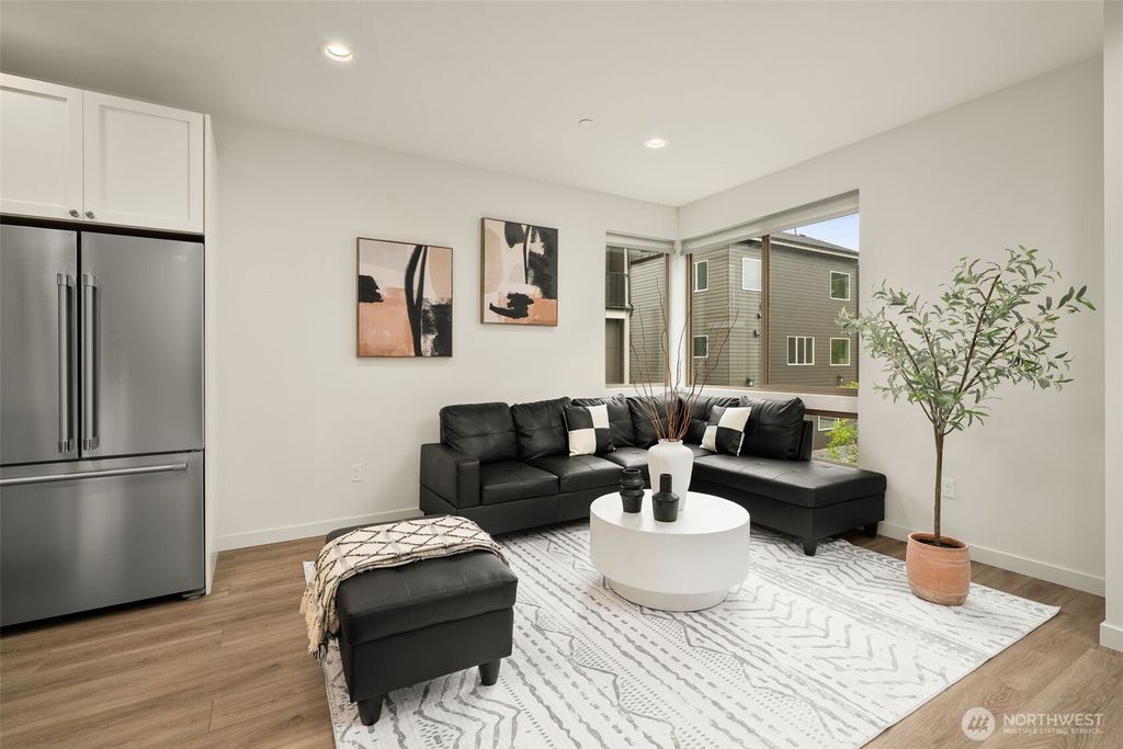 Apartment in Seattle - View 3