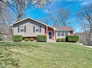 6304 NW 50th Ter, Kansas City, MO 64151