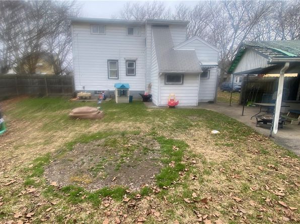 16 C St, Niagara Falls, NY 14303