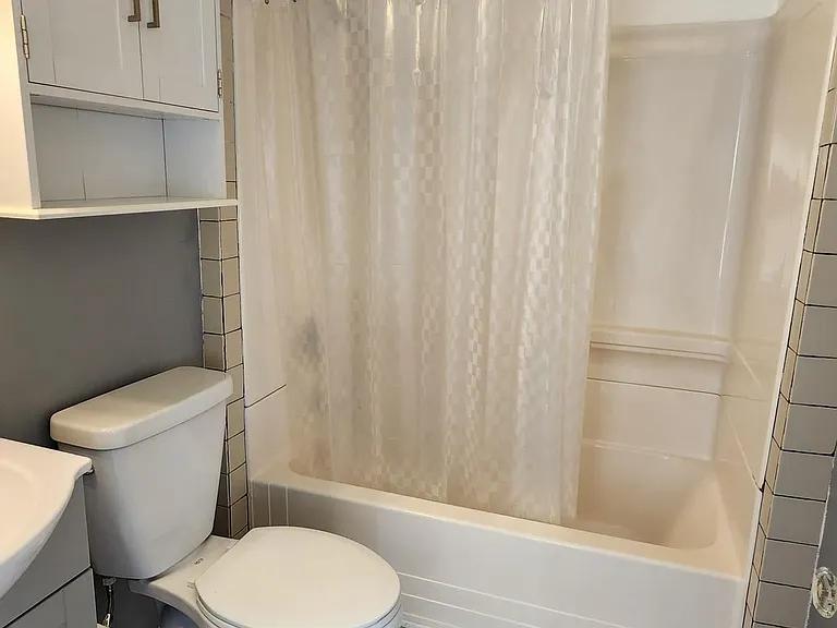 1211 Chislett St #1 — Photo 7
