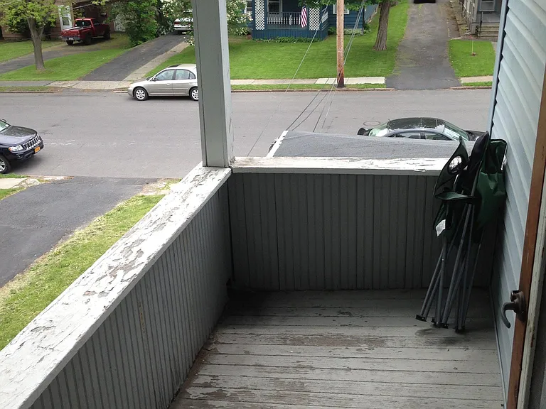Ulster St — Photo 4