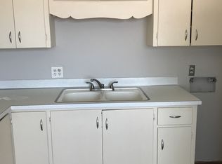 1325 Tapia Blvd SW #B, Albuquerque, NM 87105