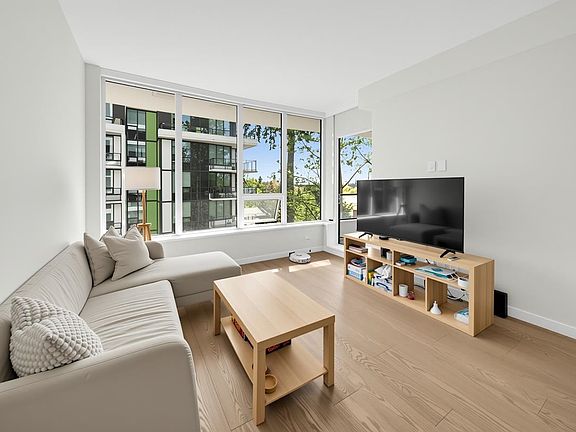 2nd image of 3533 Ross Dr #408