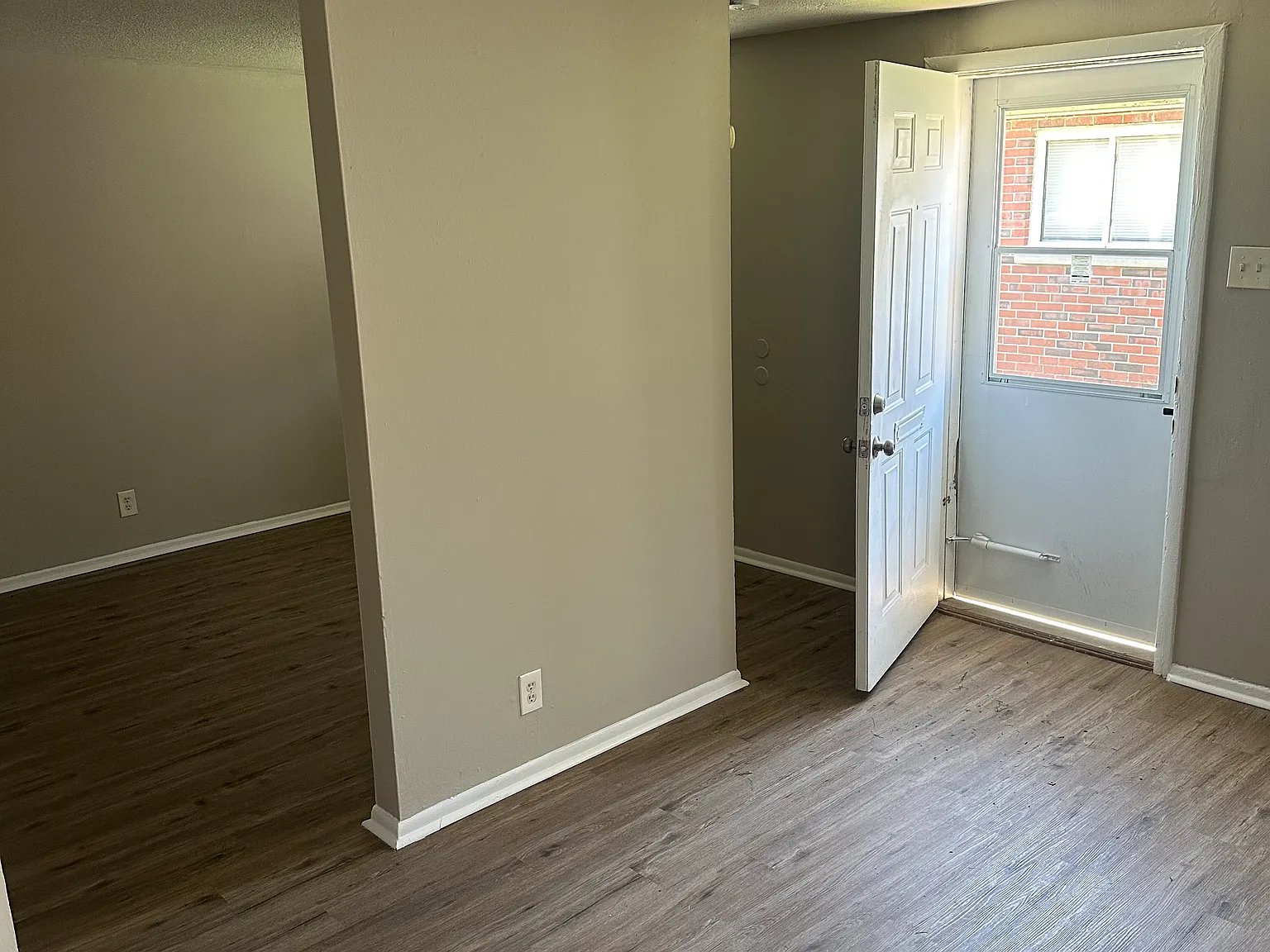 3633 Wisconsin Ave — Photo 3